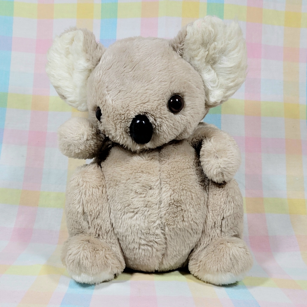 Vintage 1980 DaeKor Beige Pot Belly sitting Koala Bear plush wild animal toy